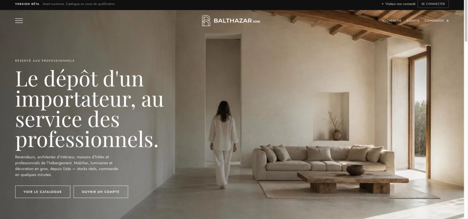 Le site Balthazar Home, dépôt d'un importateur de mobilier à Uzès